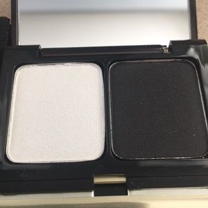 Kevyn Aucoin duo eyeshadow